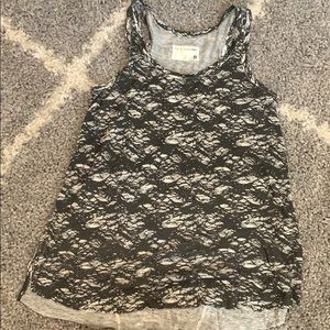 Black/white racer back tank